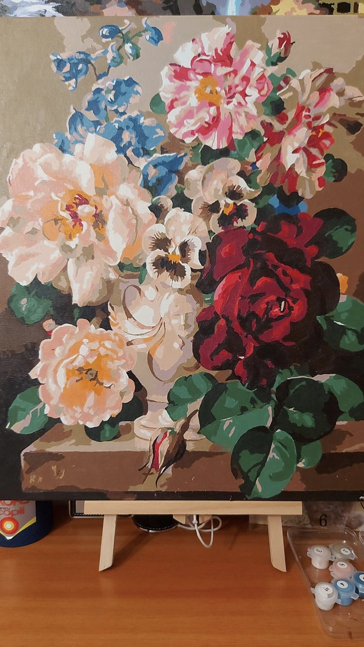 Classic Vase of Flowers - Pictură pe numere - Pictorul Fericit