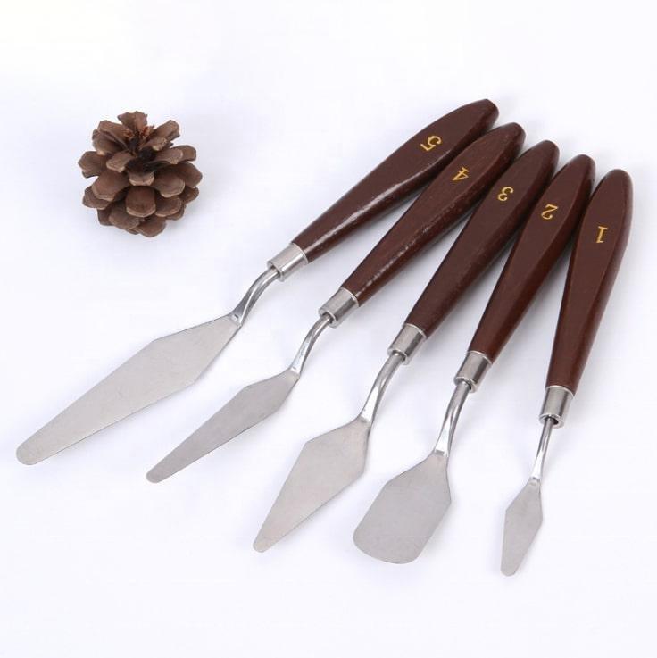Set 5 cuțite / spatule pentru pictură vopsea, ulei sau acrilic, mâner lemn, numerotate, Pictorul Fericit - Pictorul Fericit